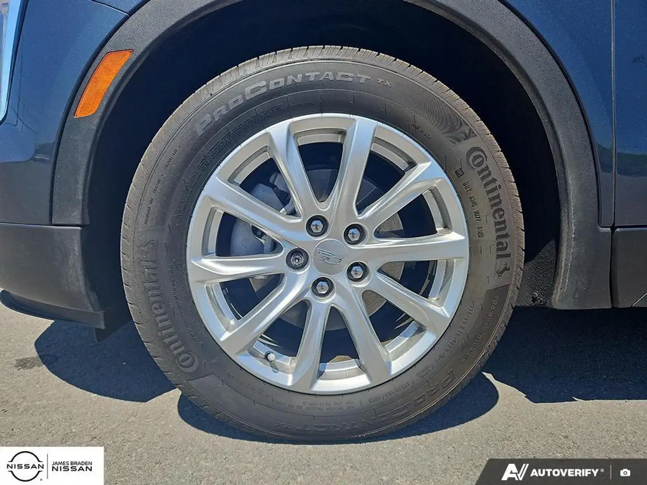 Cadillac XT4 снимка Cadillac XT4