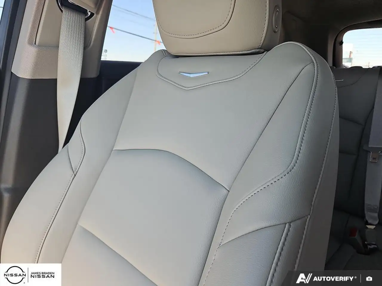 Cadillac XT4 снимка Cadillac XT4