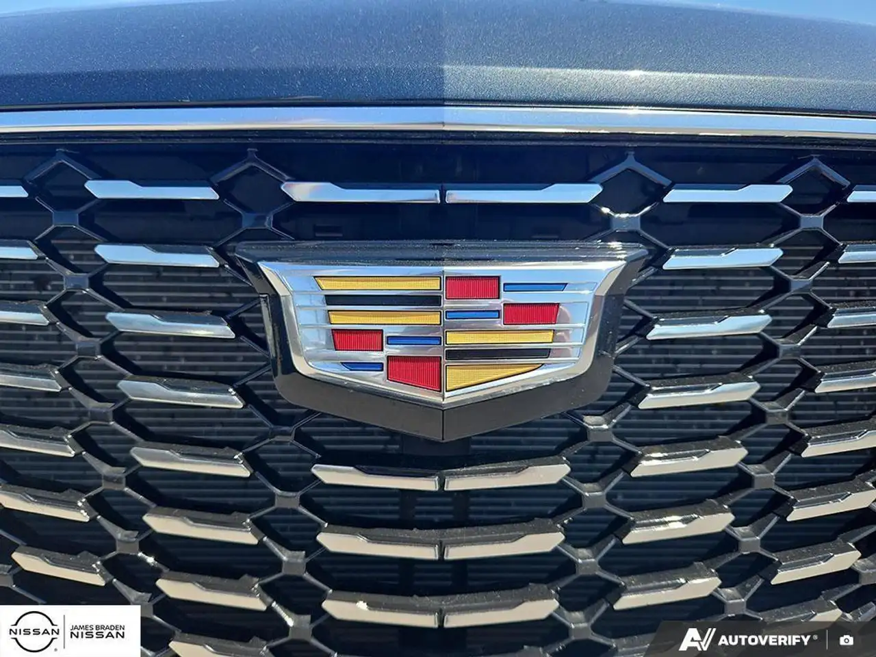 Cadillac XT4 снимка Cadillac XT4