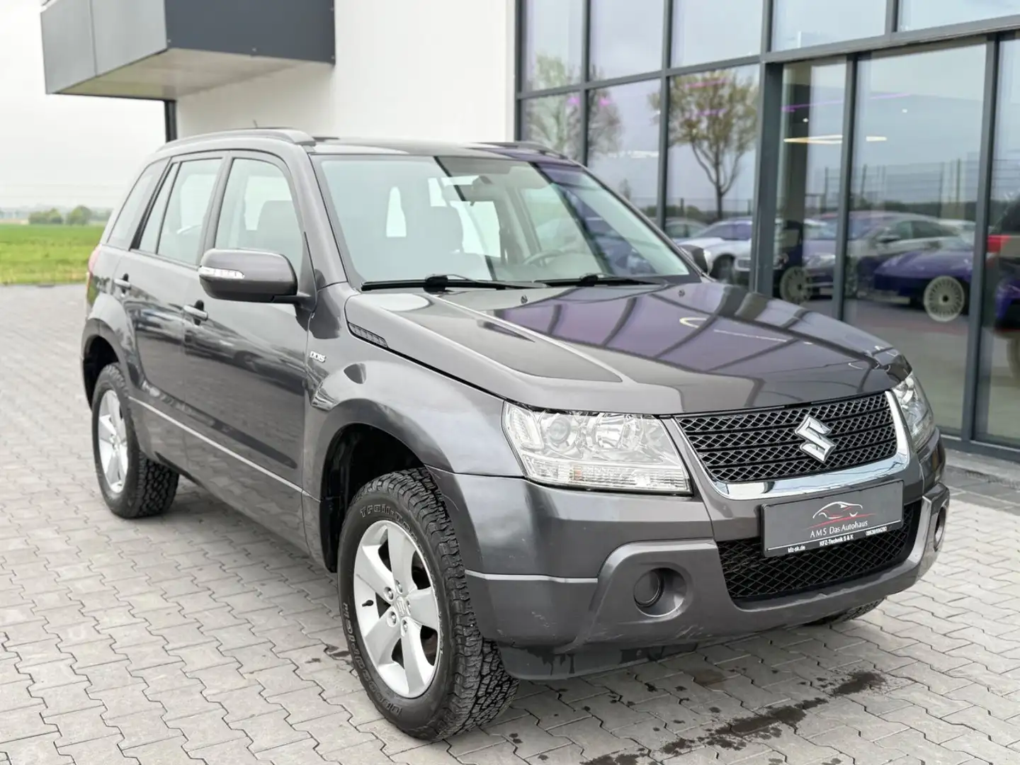 Suzuki Grand Vitara 1.9 DDIS Gris - 2