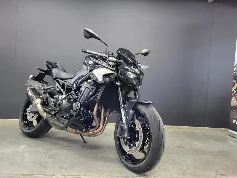 Kawasaki Z 900 - foto 5