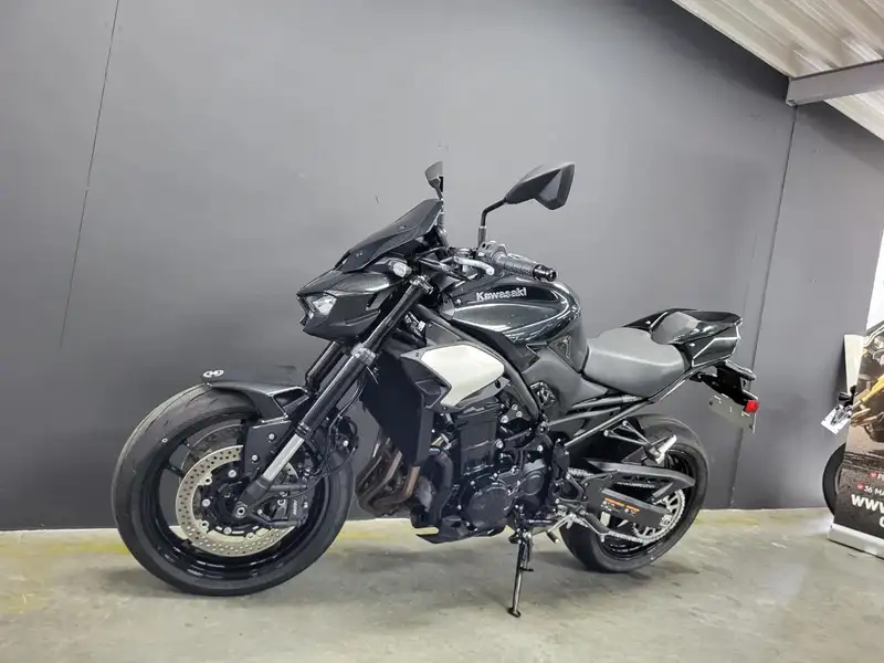 Kawasaki Z 900 - foto 8