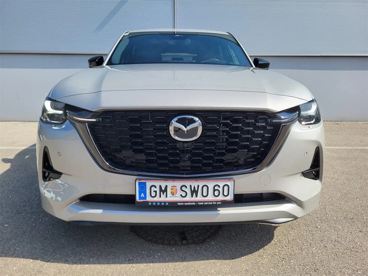 Mazda CX-60 2,5L PHEV 327PS AWD HOMURA PLUS Grau - 2
