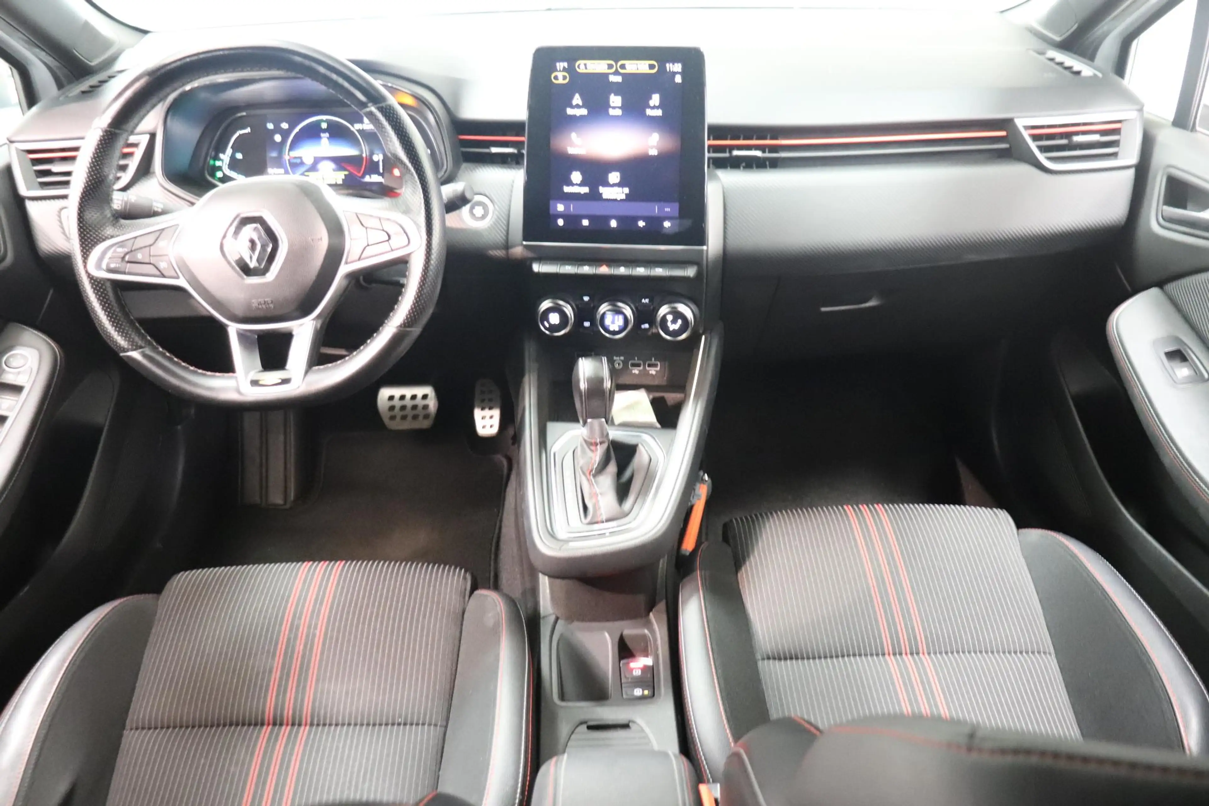 Renault Clio 1.6 E-Tech Hybrid 140 R.S. Line | 360° Camera | Sp — photo 30