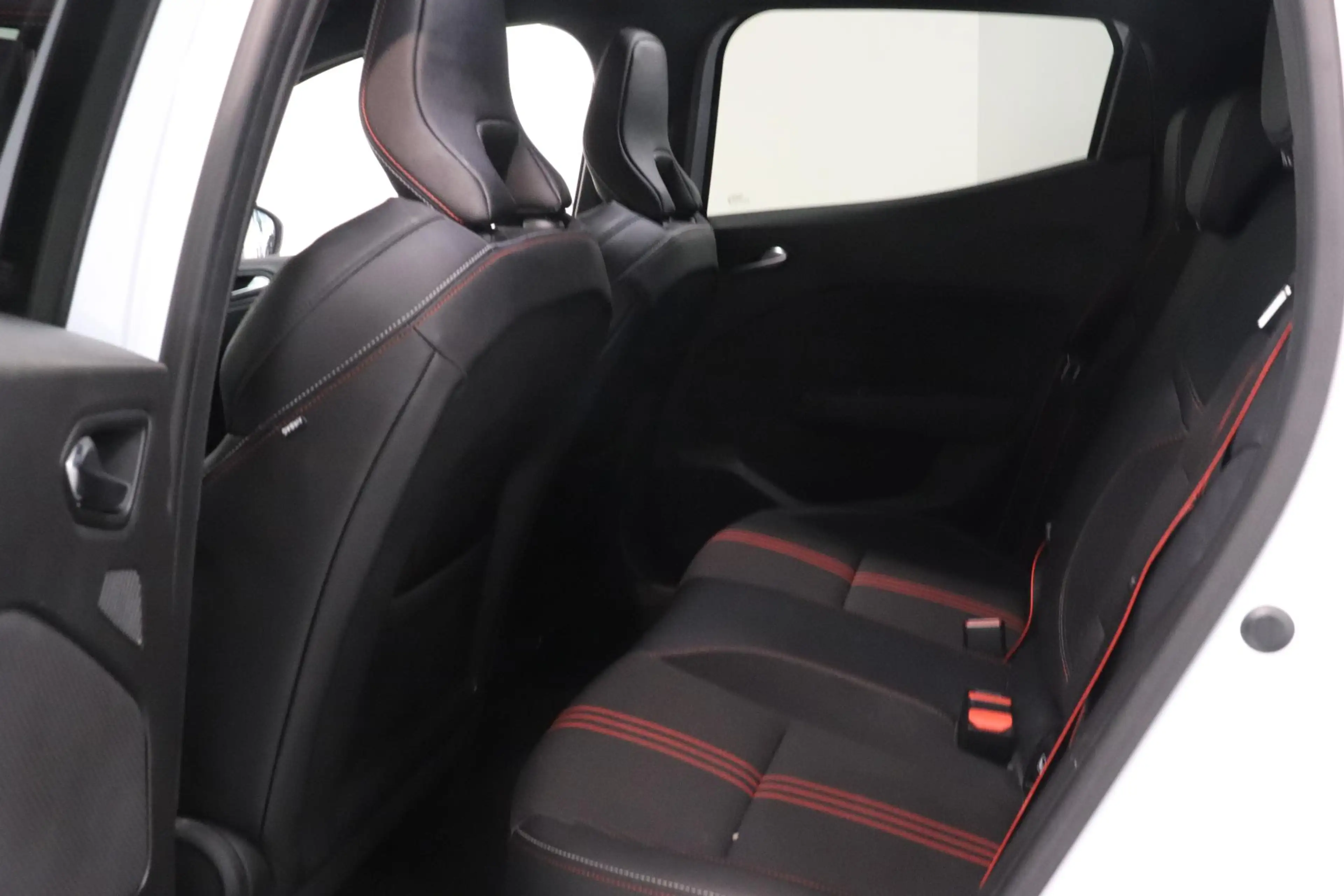 Renault Clio 1.6 E-Tech Hybrid 140 R.S. Line | 360° Camera | Sp — photo 8