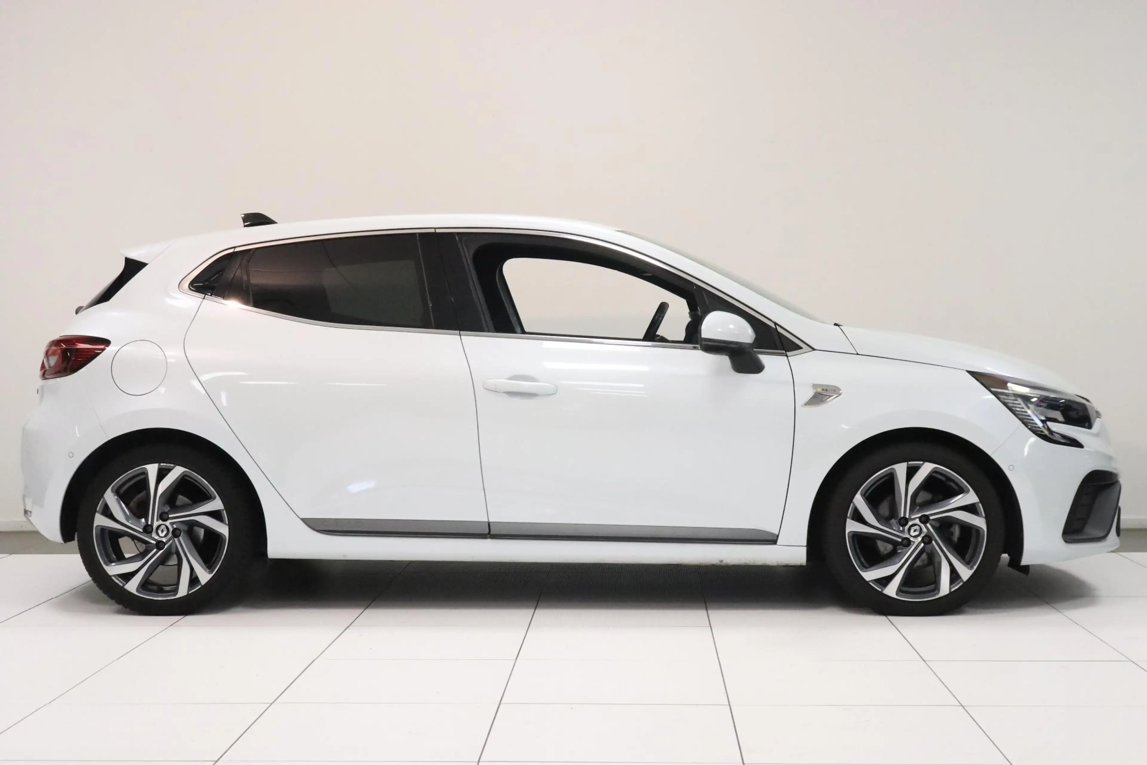 Renault Clio 1.6 E-Tech Hybrid 140 R.S. Line | 360° Camera | Sp — photo 18