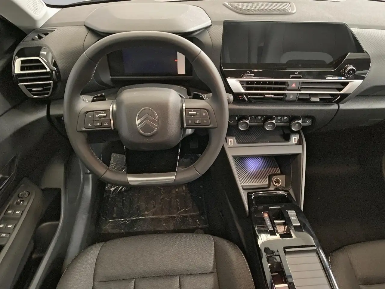 Citroen C4 2026 — фото 12
