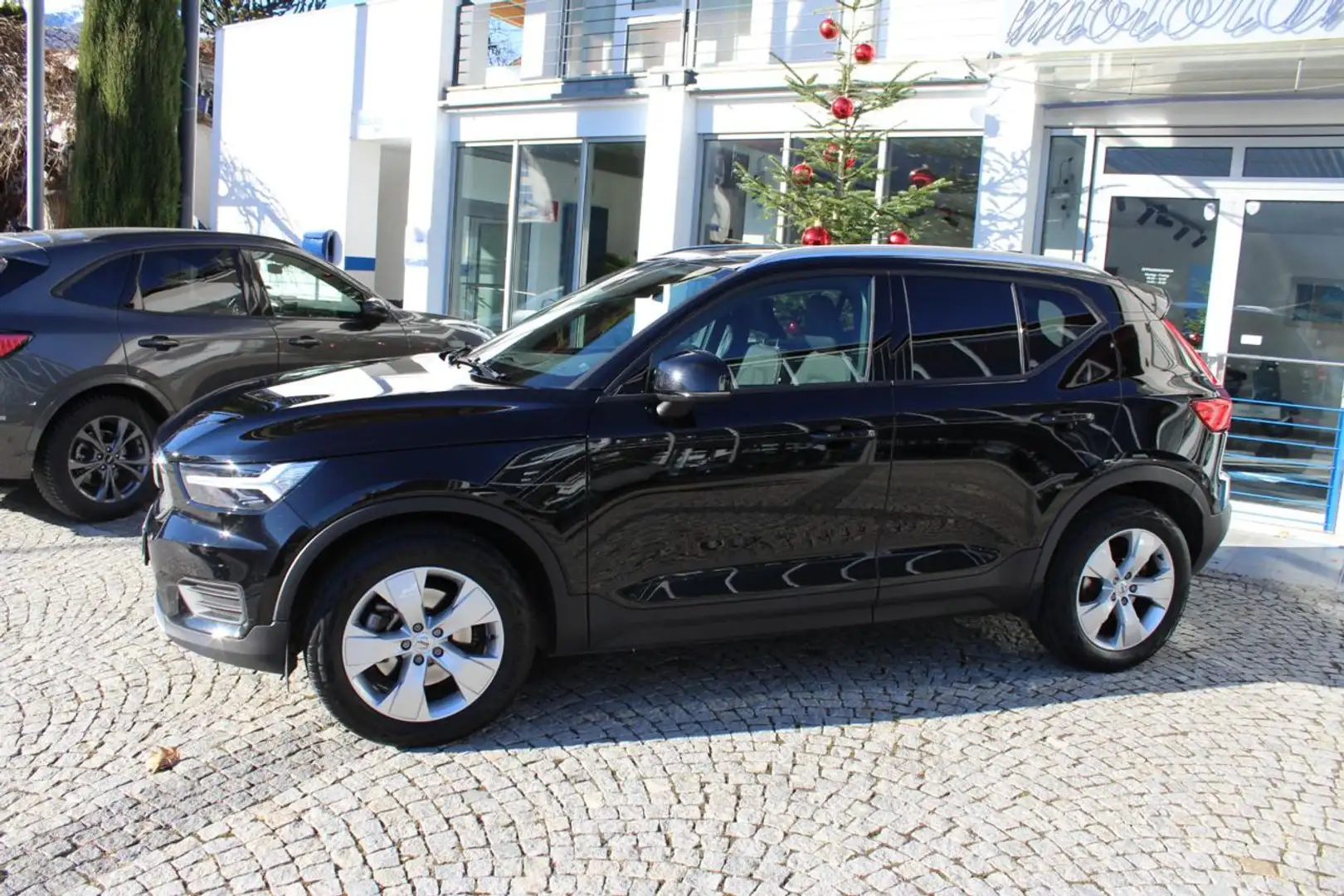 Volvo XC40 D3 AWD Geartronic R-design Noir - 1