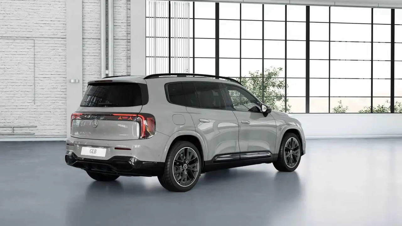 Mercedes-Benz GLB 2026
