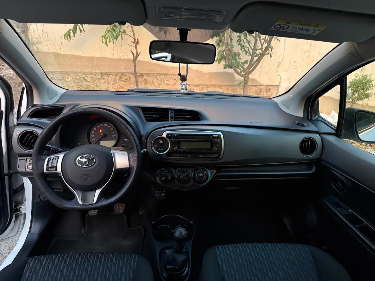 Toyota Yaris Yaris — photo 10