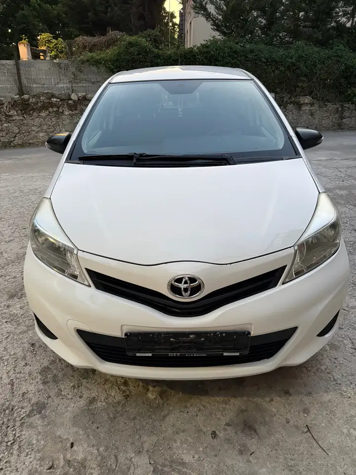 Toyota Yaris Yaris — photo 3