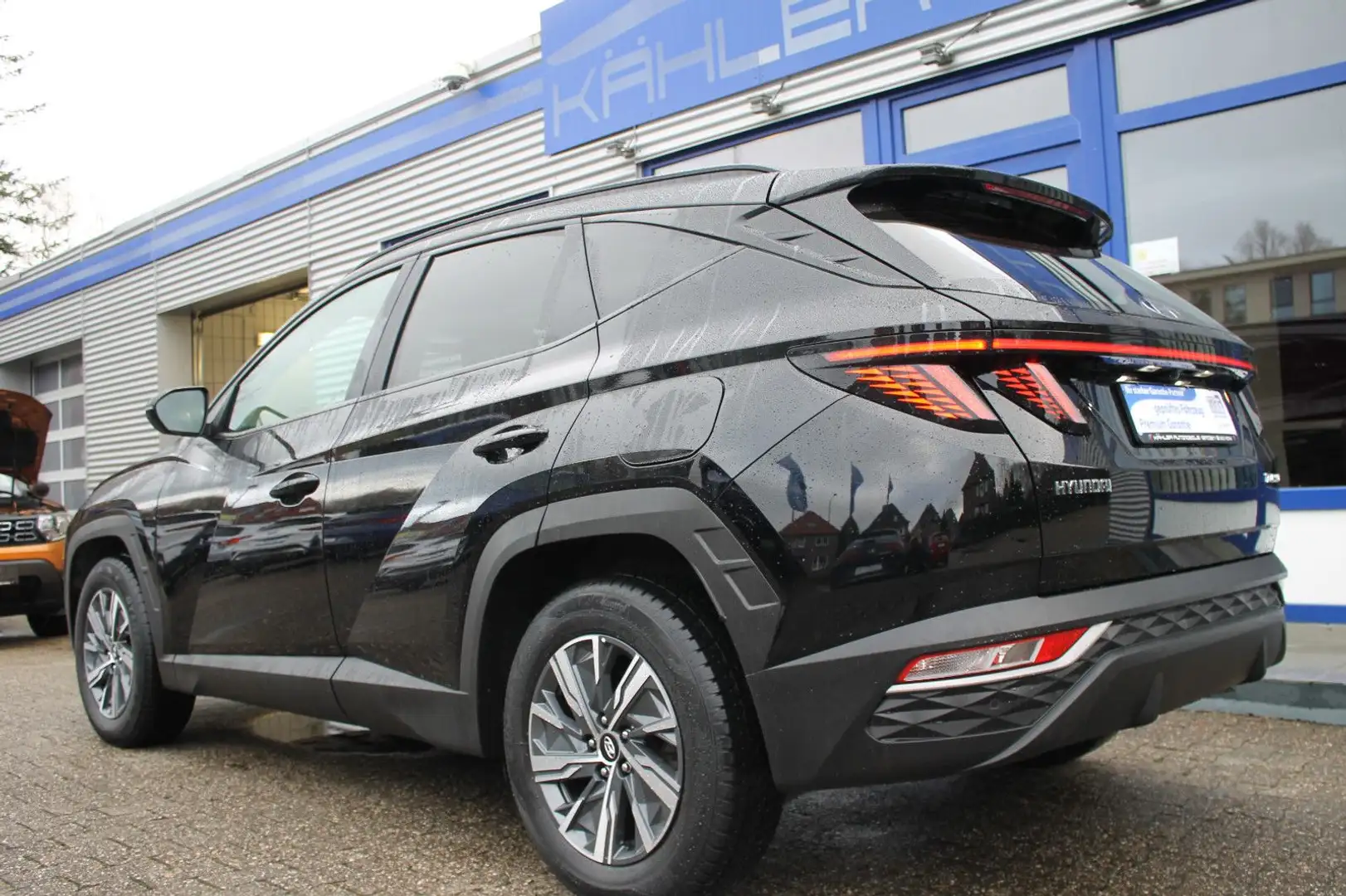 Hyundai TUCSON Essential 2WD AppCon/Kamera/Sitz-Lenkradh Schwarz - 2
