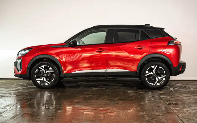 Peugeot 2008 view 2