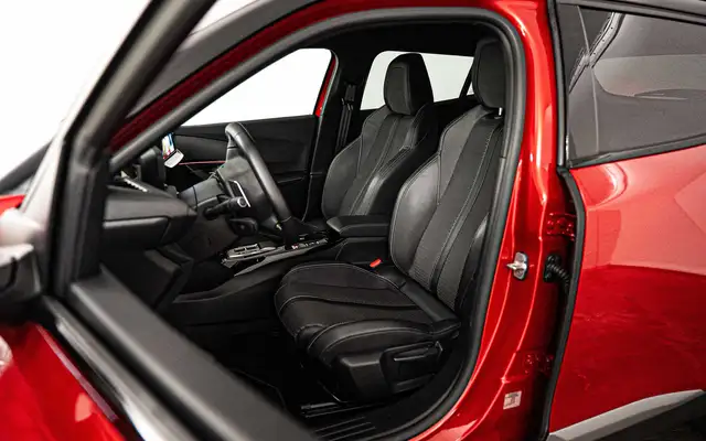 Peugeot 2008 view 8