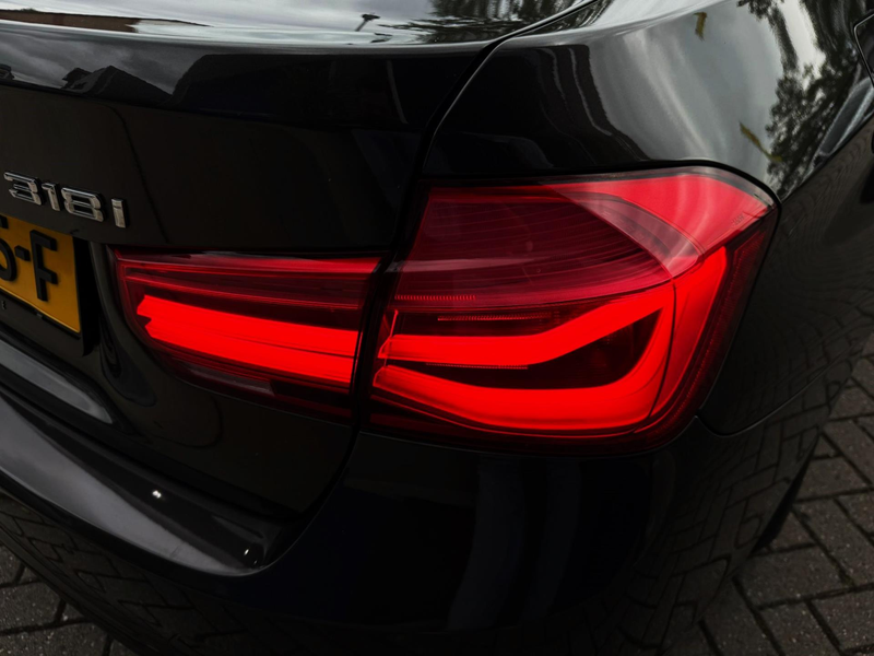 BMW 318 3-serie 318i Essential 136PK|Origineel NL|Face Lif — photo 29