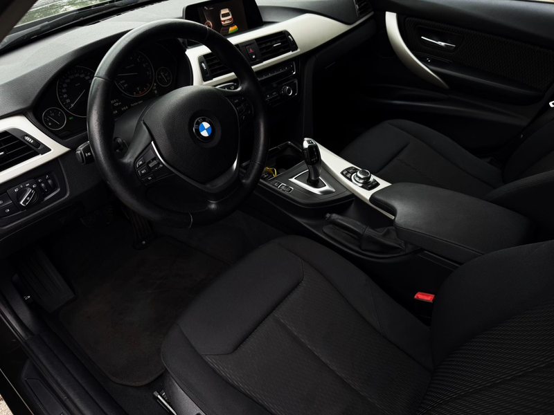 BMW 318 3-serie 318i Essential 136PK|Origineel NL|Face Lif — photo 2
