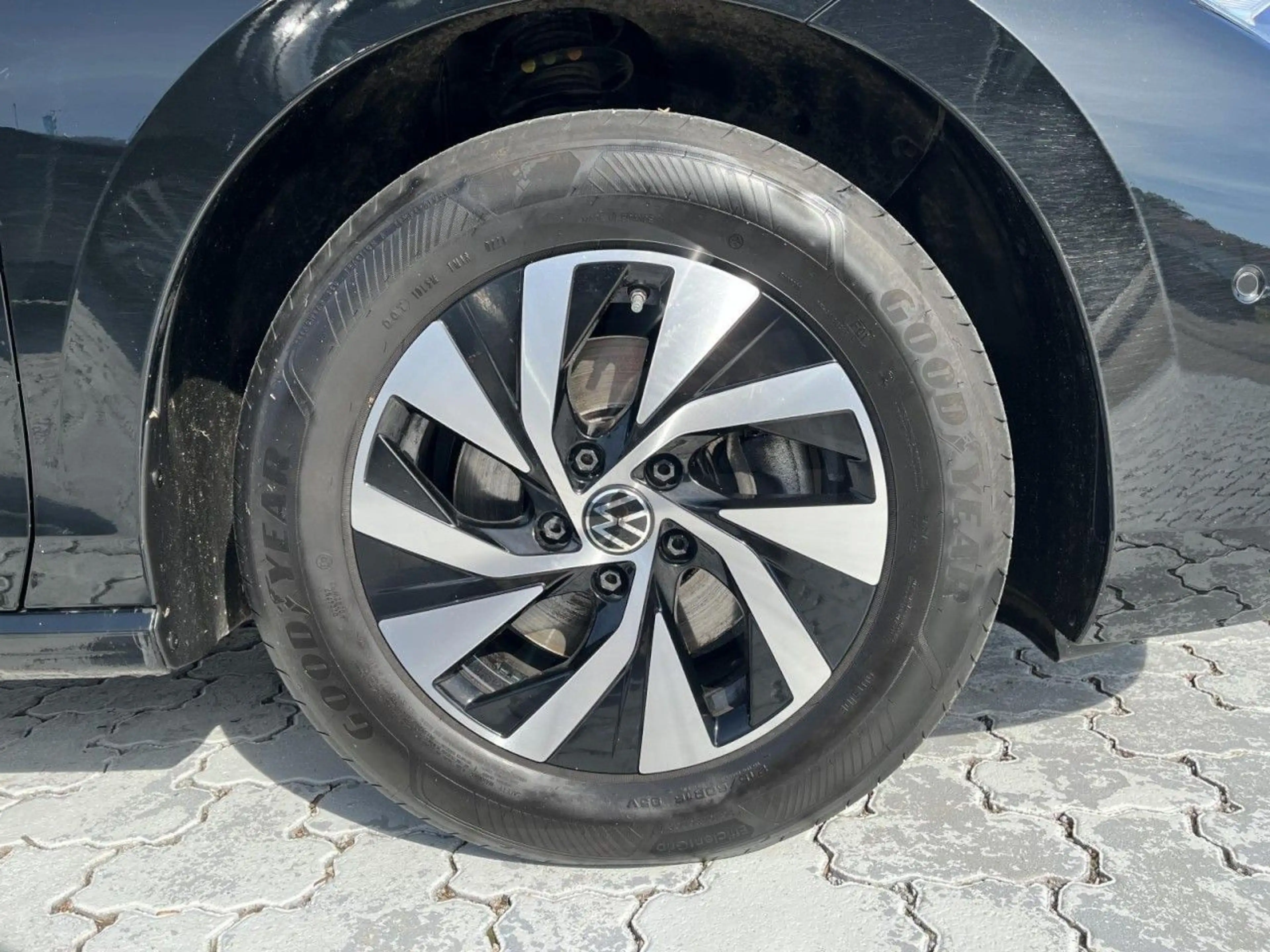 Volkswagen Passat Variant 2.0 TDI Business DSG (LED+NAVI+AH — photo 9