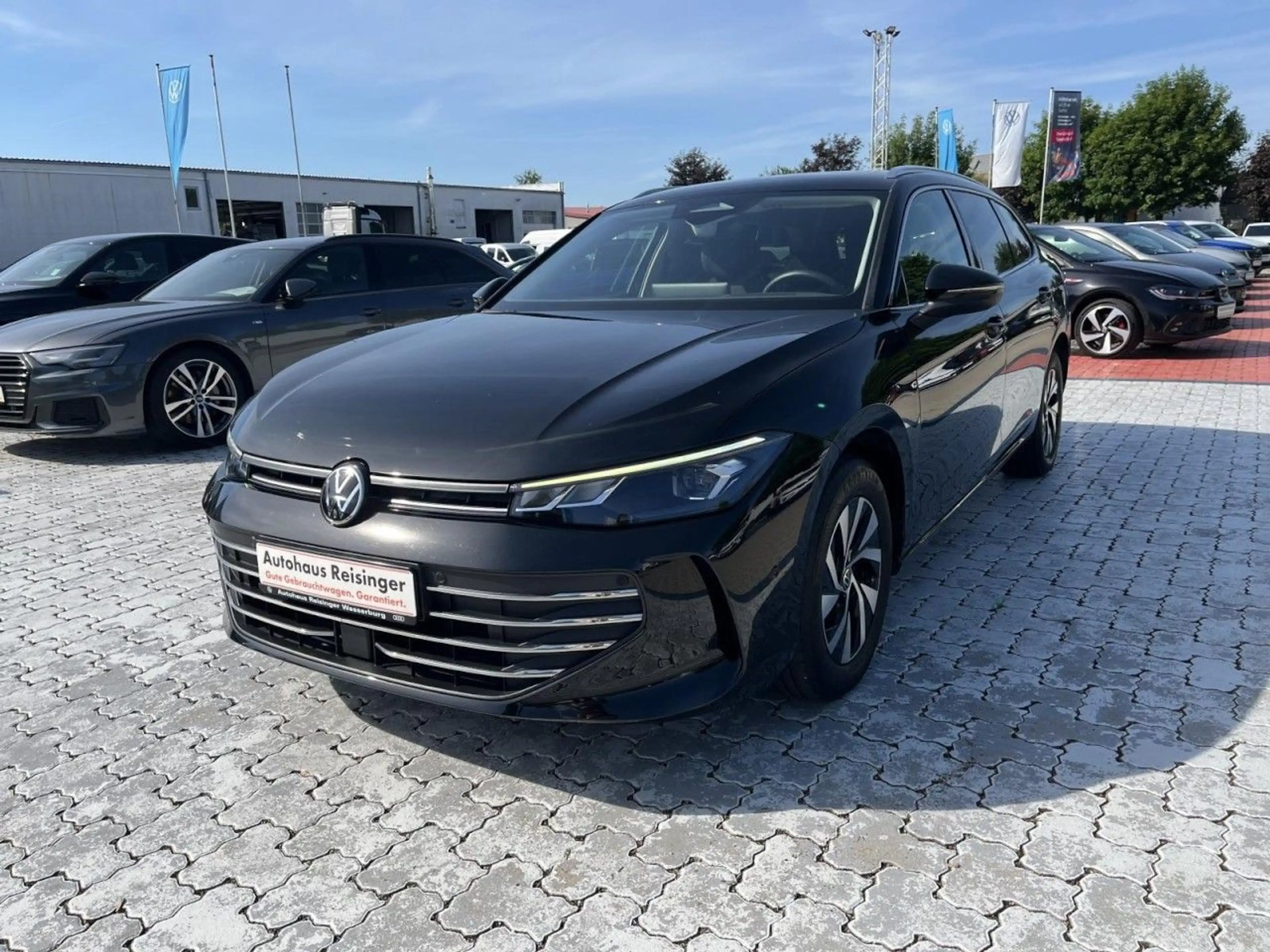 Volkswagen Passat Variant 2.0 TDI Business DSG (LED+NAVI+AH — photo 2