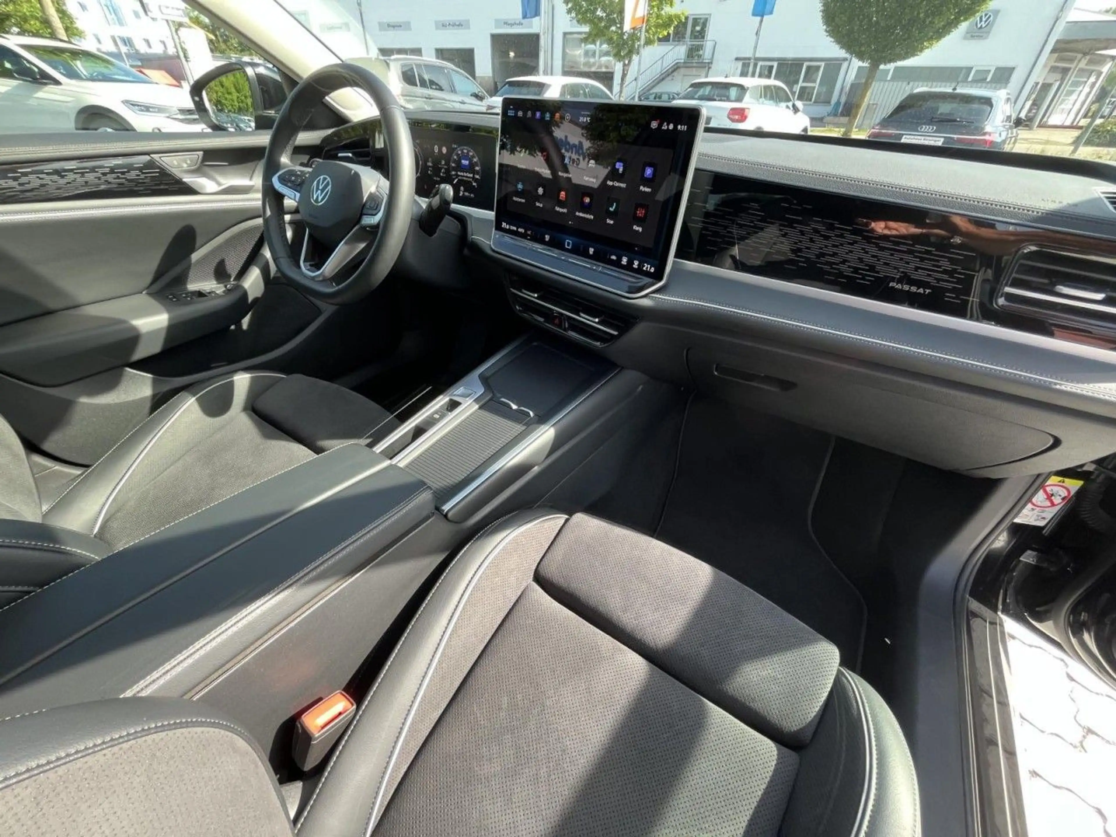 Volkswagen Passat Variant 2.0 TDI Business DSG (LED+NAVI+AH — photo 15