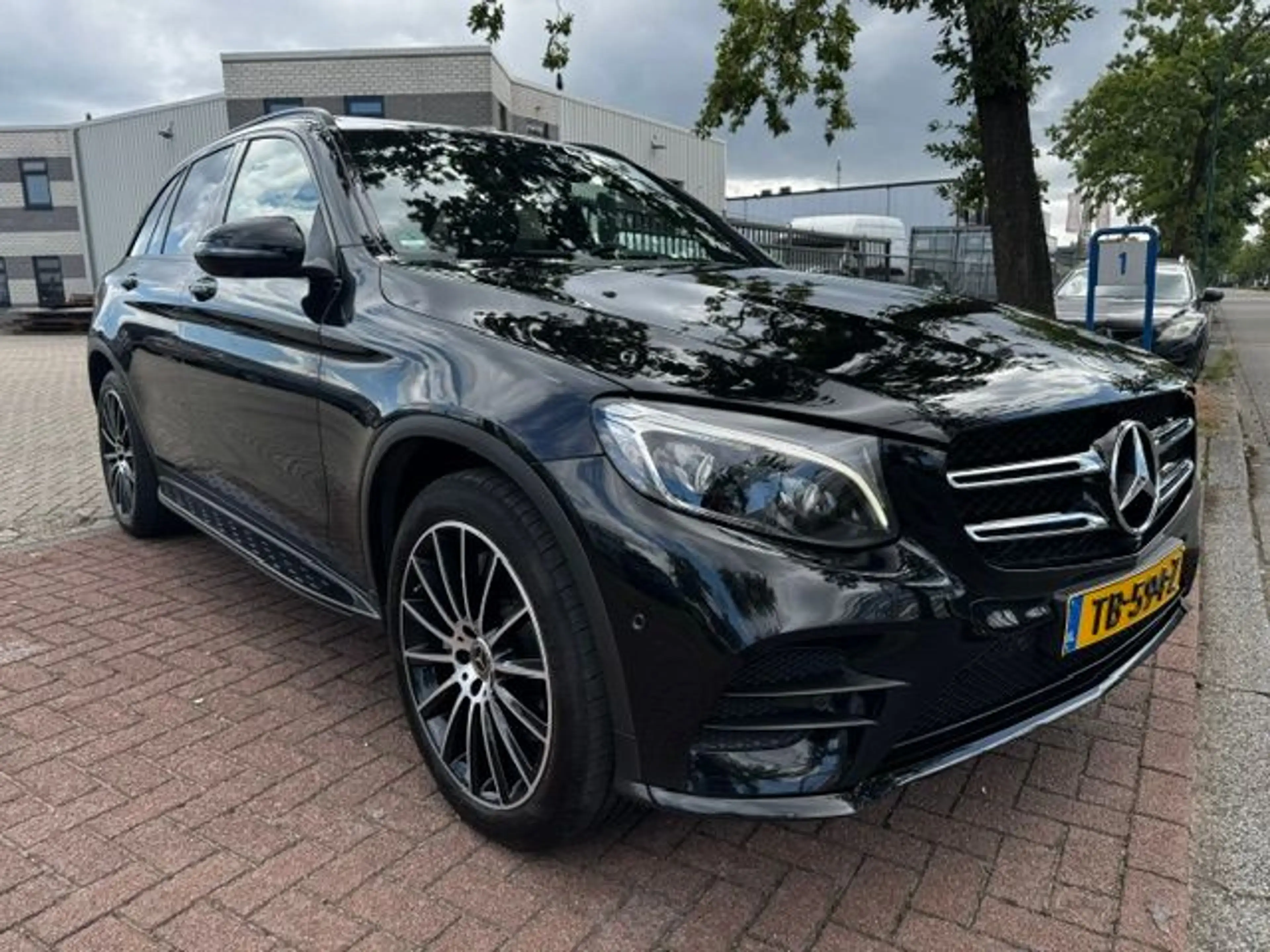 Mercedes-Benz GLC 250 4MATIC Premium Plus AMG Line Automaat Airco/ECC,Le