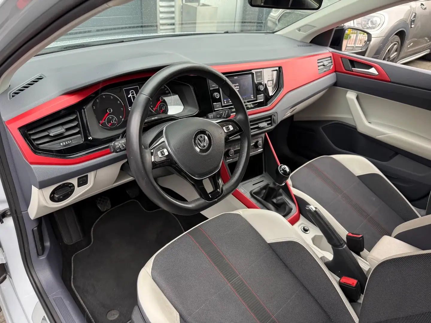 Volkswagen Polo 1.0 T Beats | Exclusive | Bluetooth | Stoelverwarm Blanc - 2