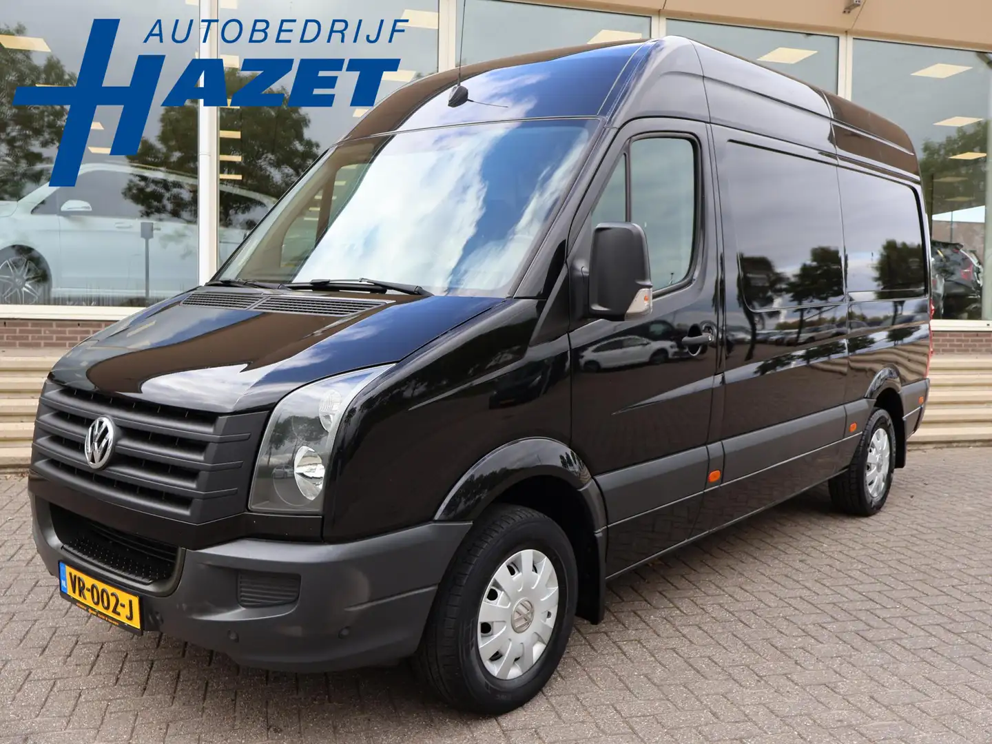 Volkswagen Crafter 32 2.0 TDI 136 PK L2H2 + TREKHAAK | AIRCO | CRUISE Zwart - 1