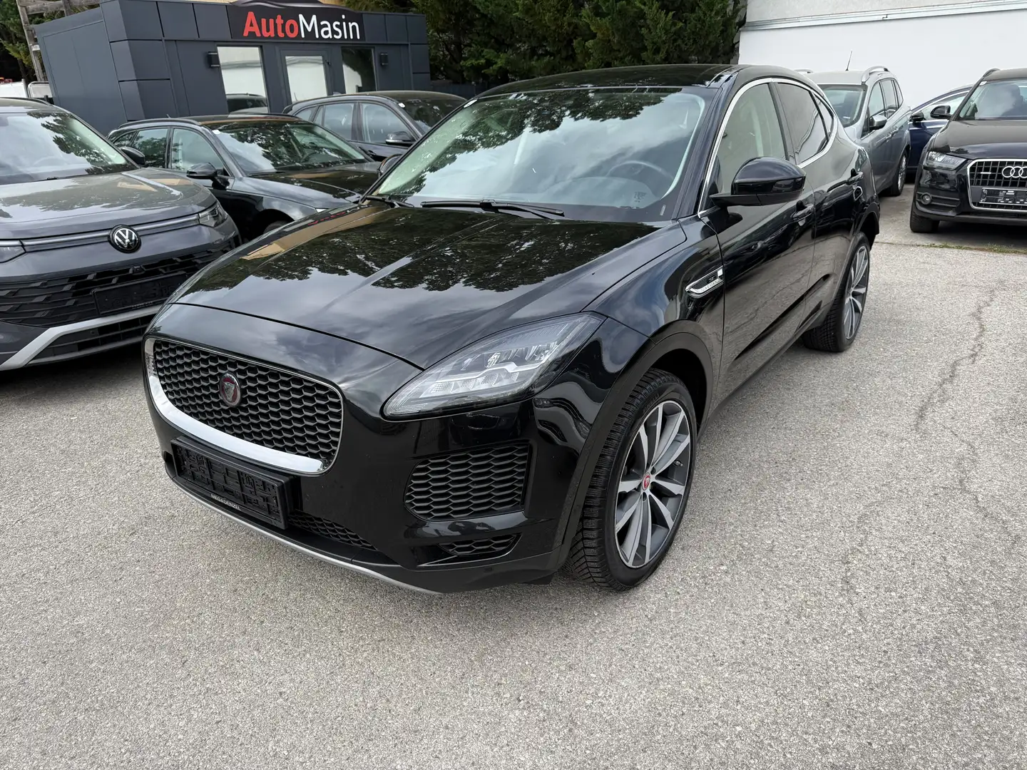 Jaguar E-Pace 2.0I4 P250 SE AWD Aut. //ERSTBESITZ// Schwarz - 1