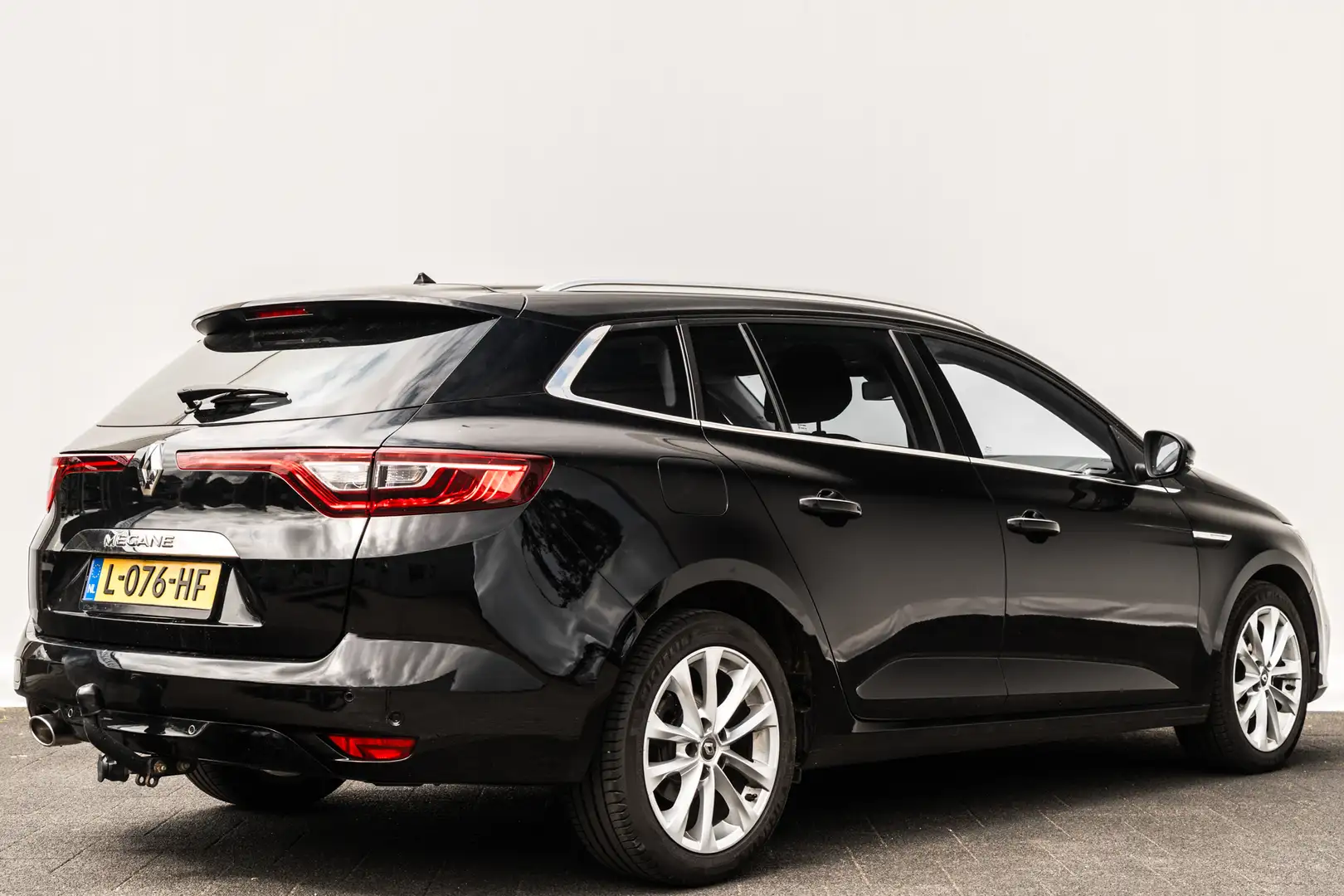 Renault Megane Estate 1.3 TCe 140 Pk Limited | Trekhaak | Sportst Negro - 2