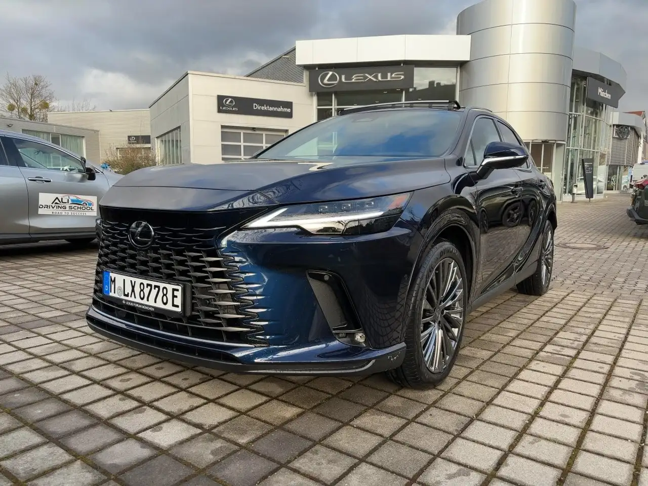 Lexus RX 450h RX 450 h+ E-FOUR Luxury Line *Panorama*