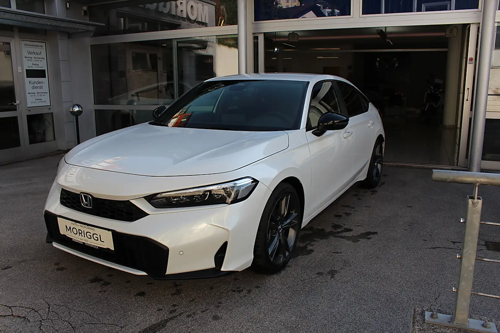 Honda Civic 2.0 i-MMD Hybrid Sport e-CVT Aut. Weiß - 2