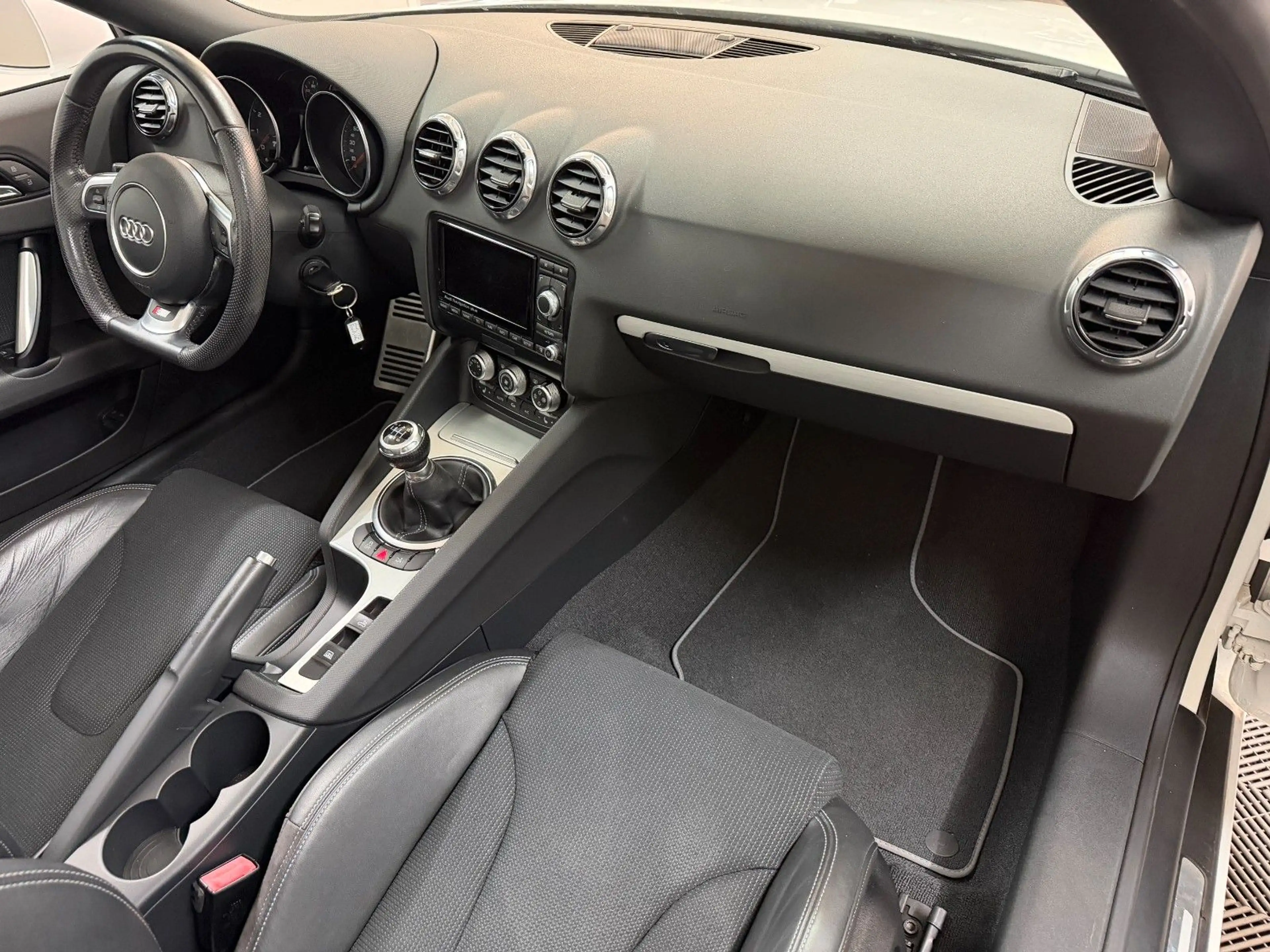 Audi TT 1.8 TFSI Roadster S line Sport + Service NEU — photo 15