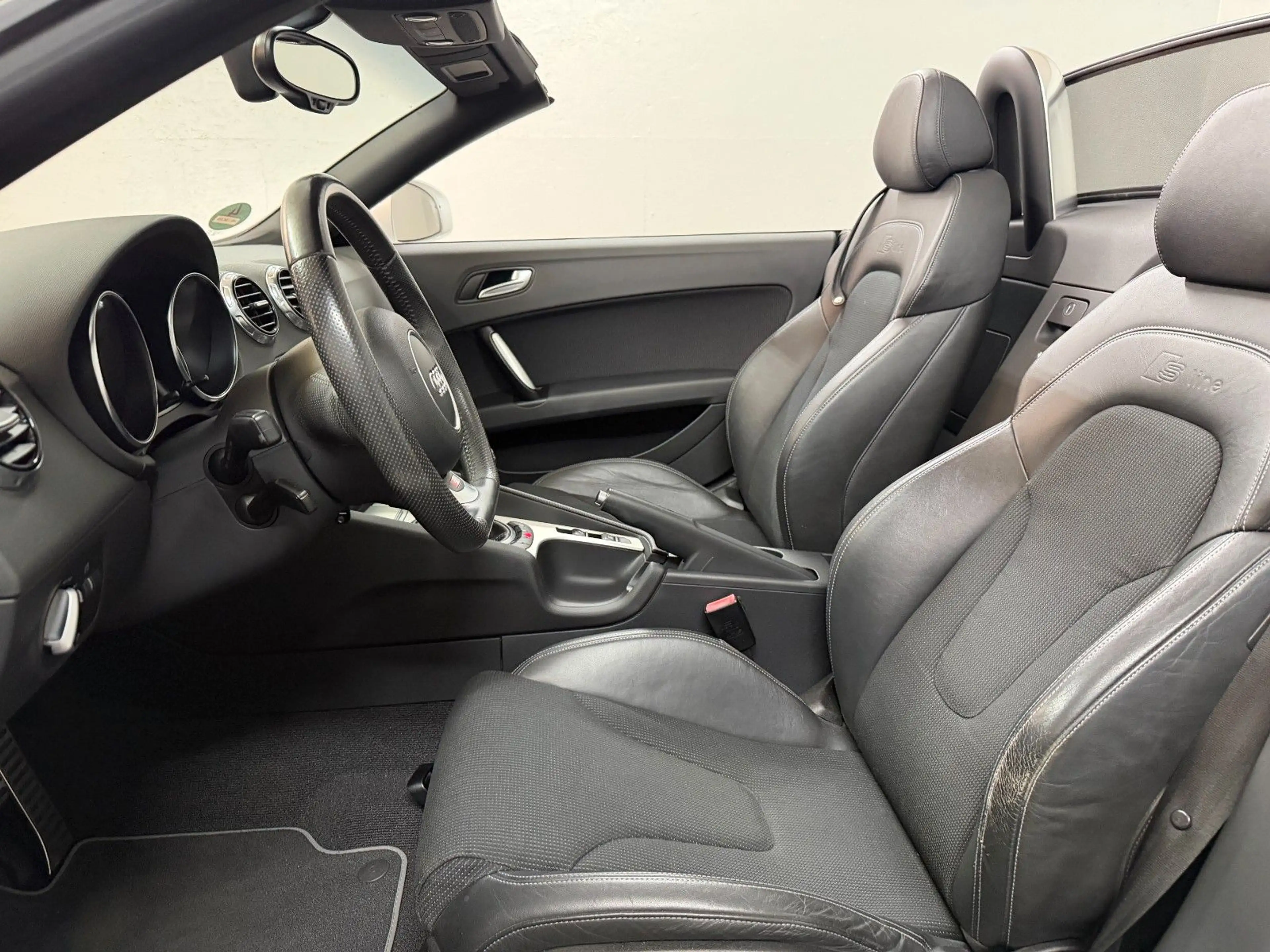 Audi TT 1.8 TFSI Roadster S line Sport + Service NEU — photo 11