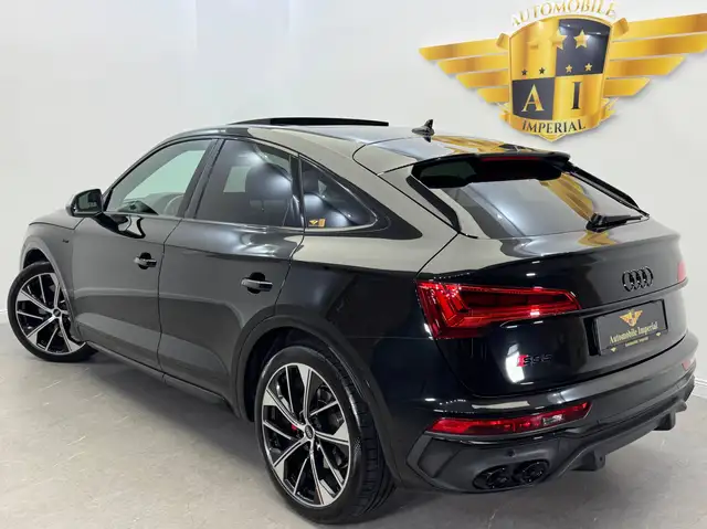 Audi SQ5 view 3