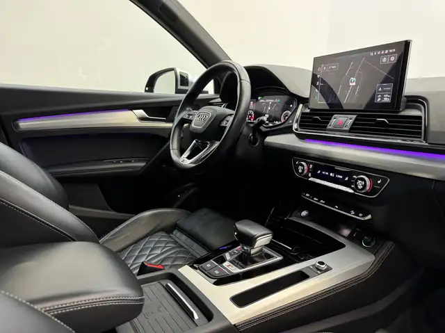 Audi SQ5 view 18