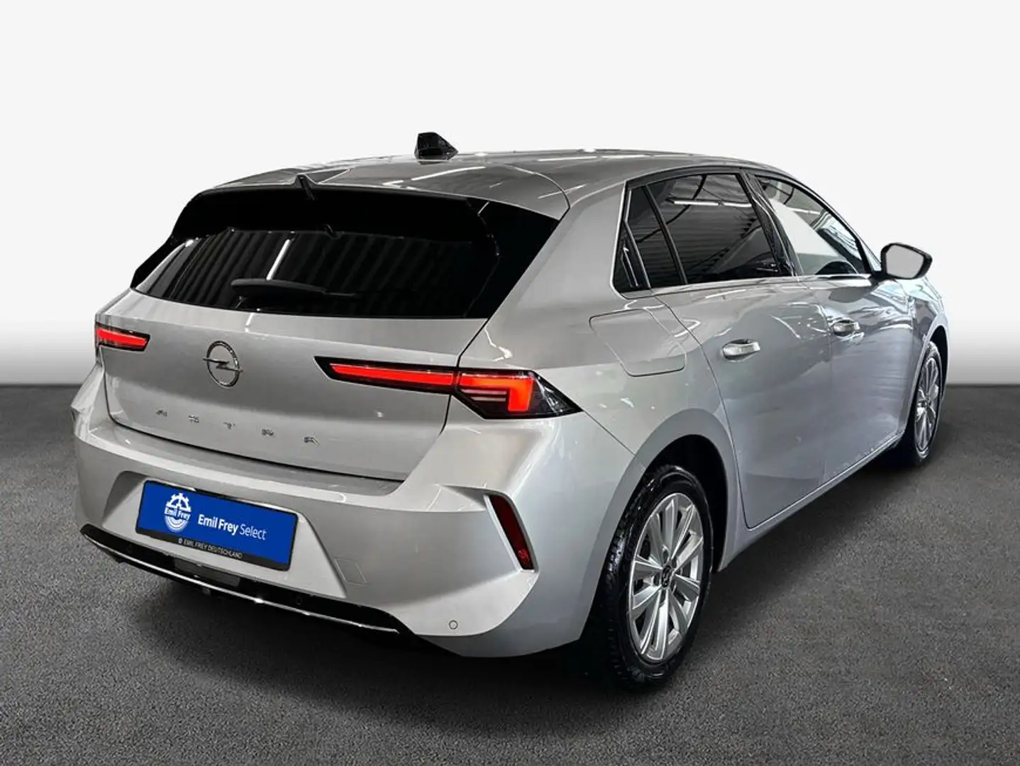 Opel Astra 1.2 Turbo Elegance Silber - 2
