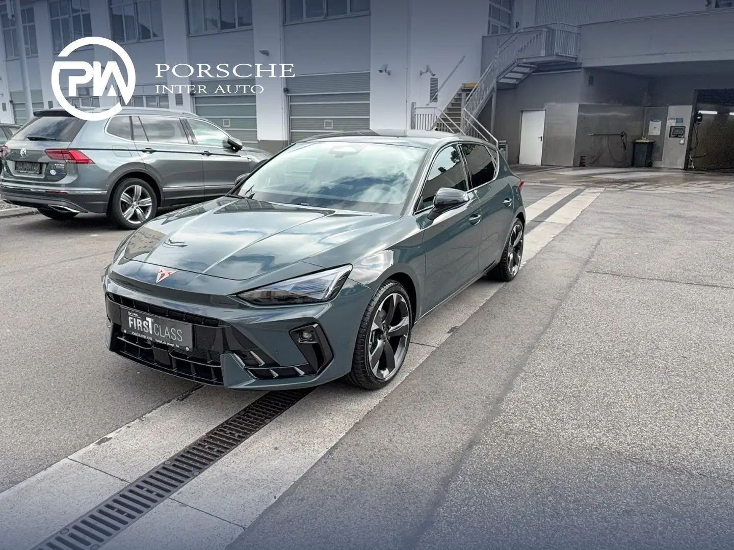CUPRA Leon 1.5 TSI 150 PS ACT Blau - 1