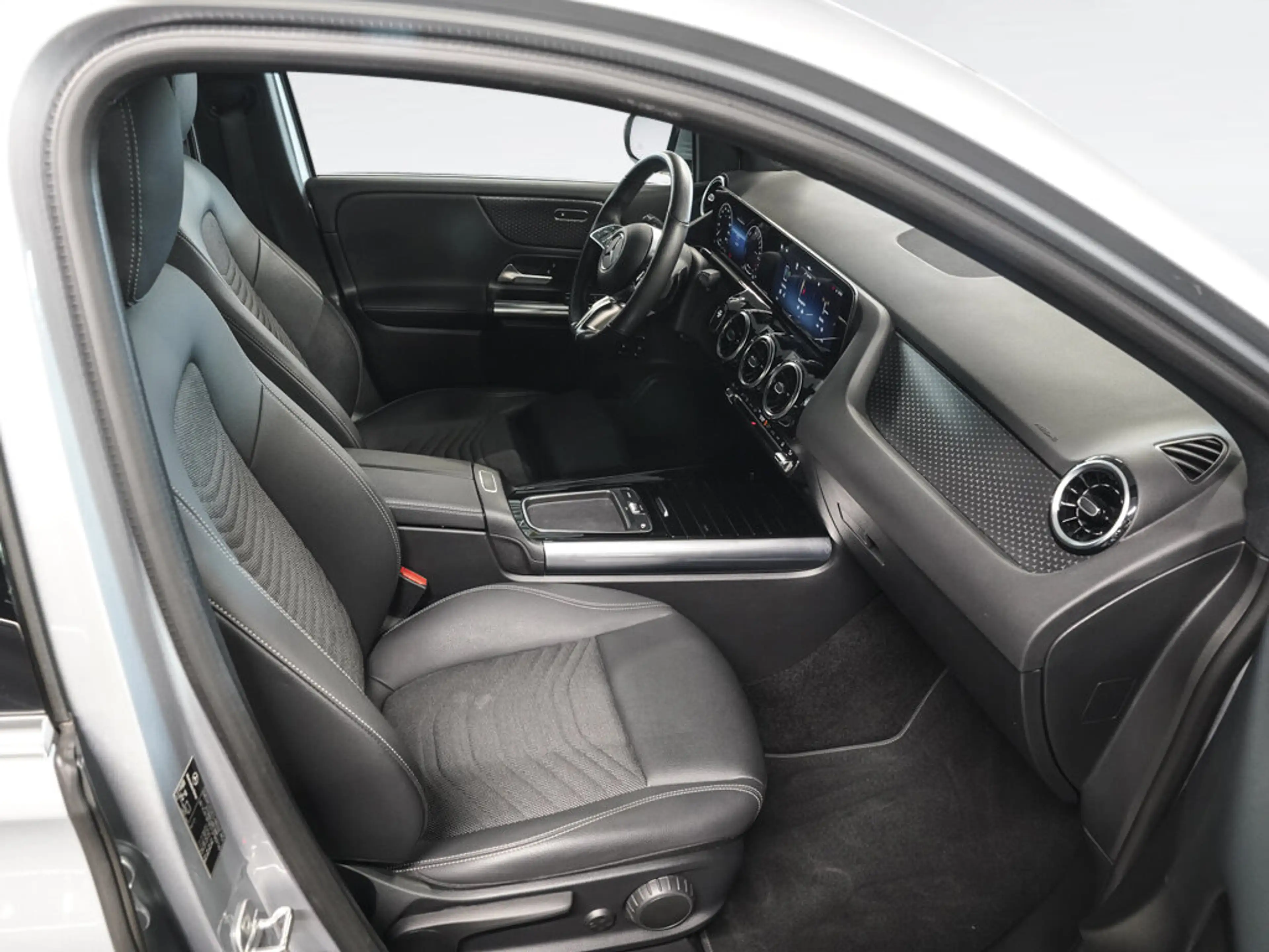 Mercedes-Benz B 250 B 250 e PROGRESSIVE ADVANCED AHK MULTIBEAM 11KW — photo 5