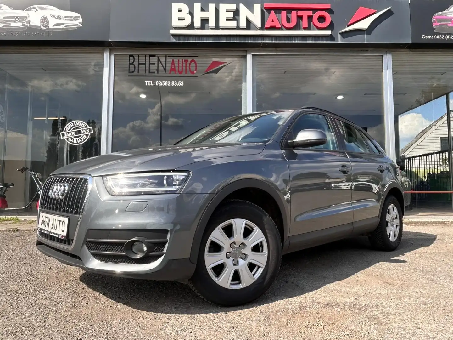 Audi Q3 Q3 2.0 TDi/NAVI/AIRCO/12 MOIS GARANTIE Grijs - 1