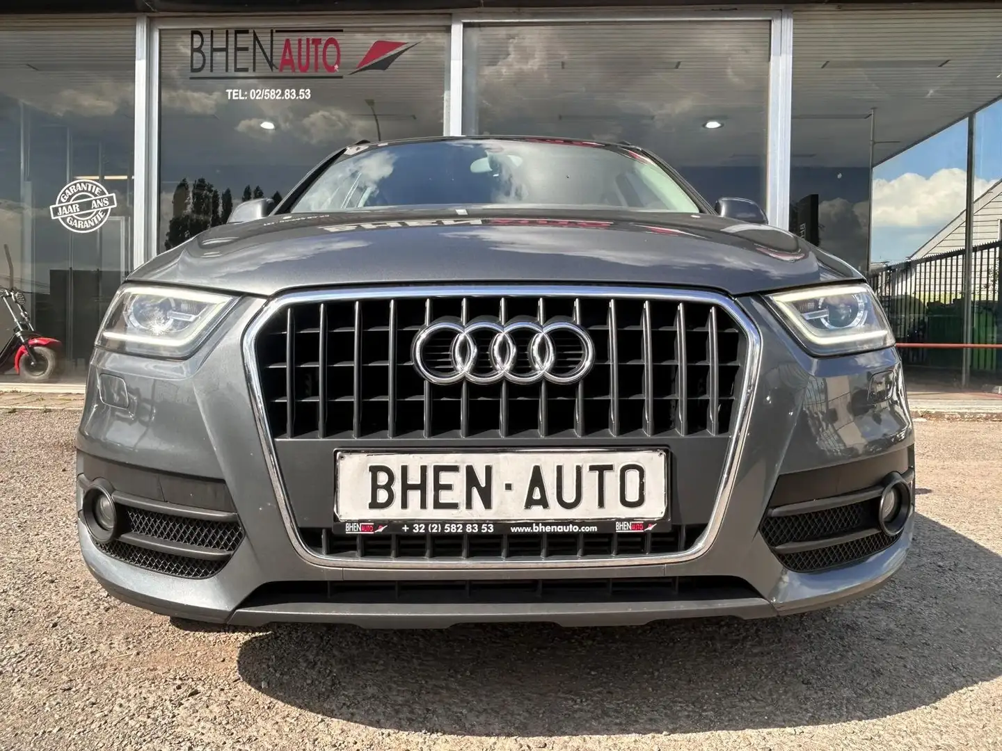 Audi Q3 Q3 2.0 TDi/NAVI/AIRCO/12 MOIS GARANTIE Grijs - 2