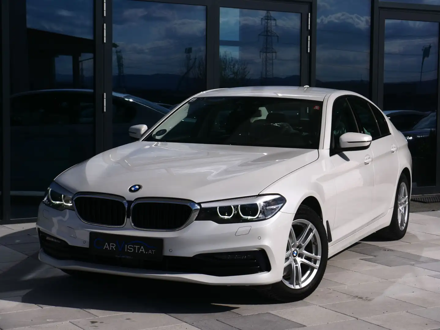 BMW 520 D Aut. *Abstandstempomat & Leder Dakota* Weiß - 1