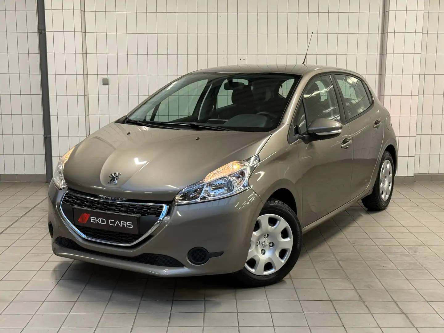 Peugeot 208 1.4 HDi Active - Bluetooth - Airco ! 120.185 Km ! Gris - 1
