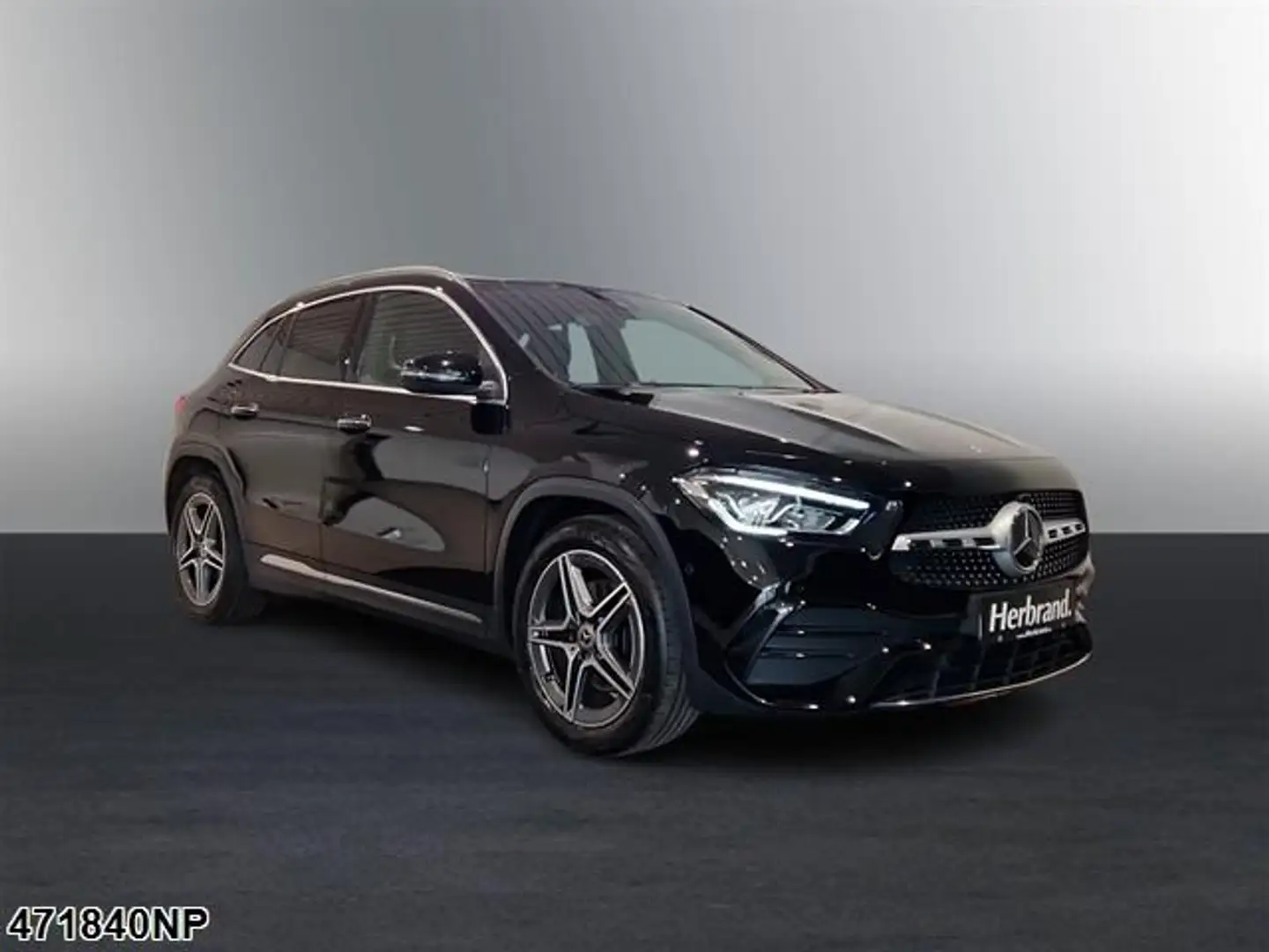 Mercedes-Benz GLA 200 d AMG Distronic Ambiente Sound Alarm LED Black - 2