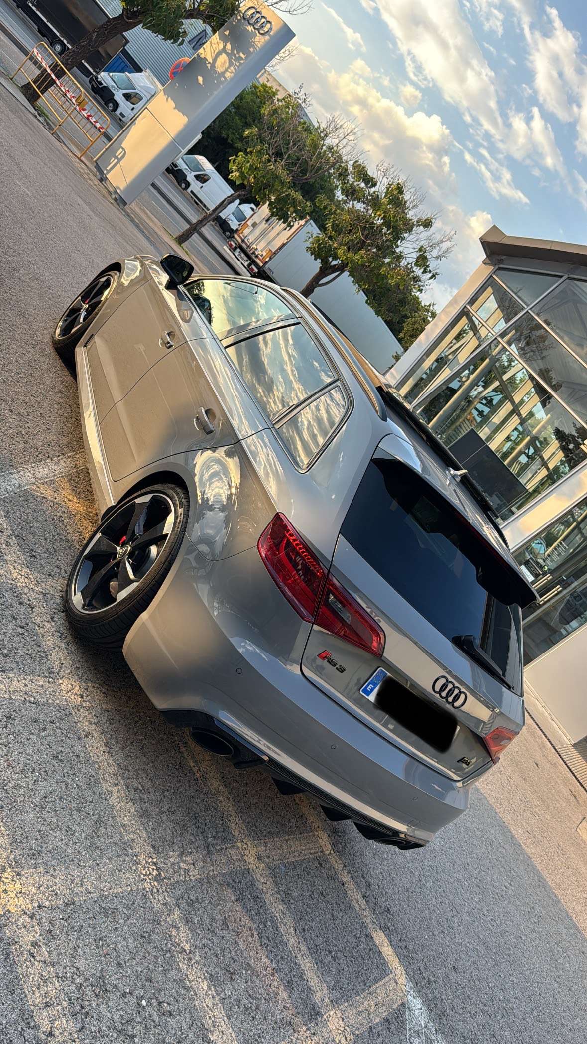 Audi RS3 Sportback 2.5 TFSI quattro S-Tronic - foto 1