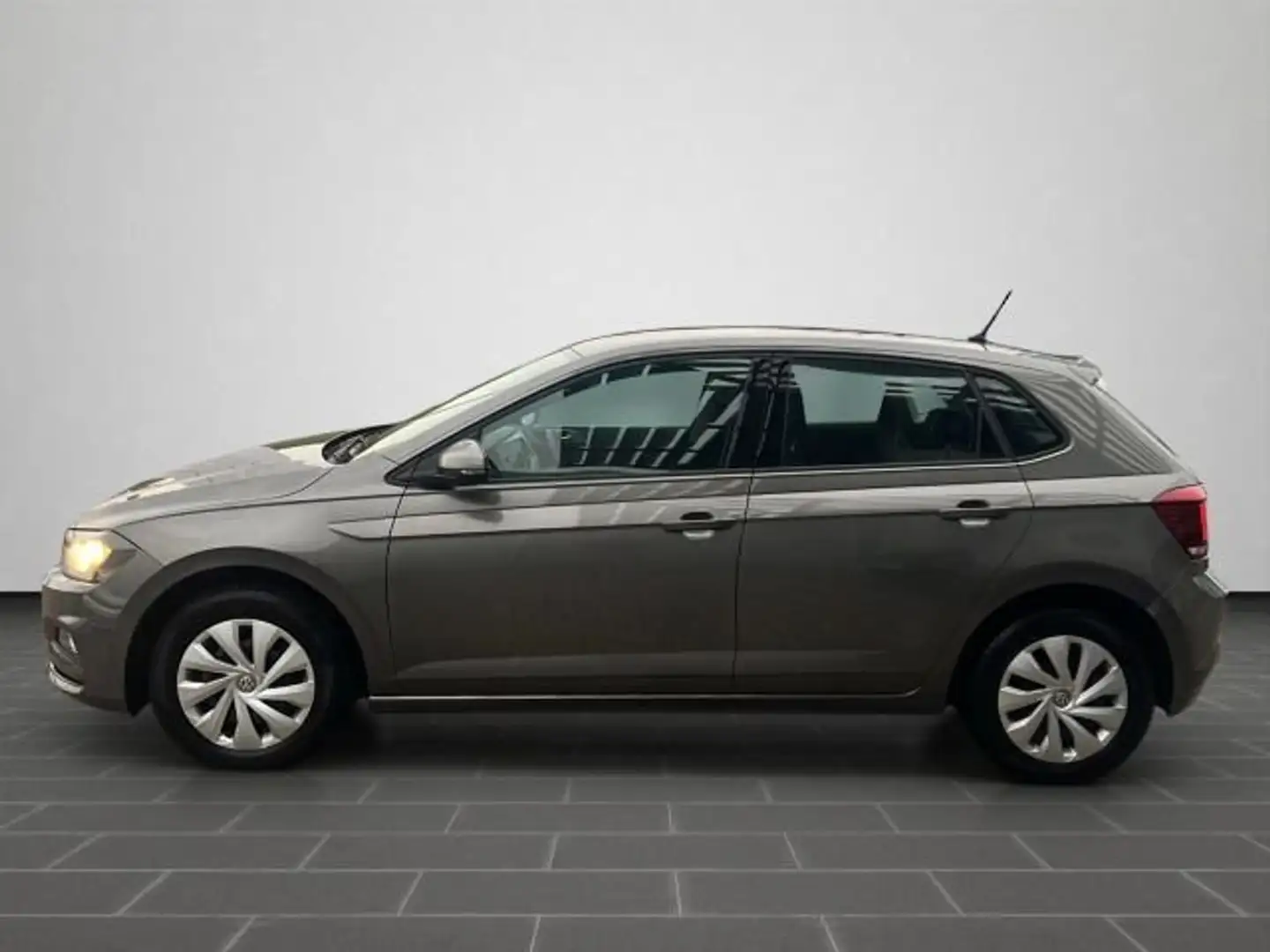 Volkswagen Polo Comfortline 1.6 TDI DAB ACC PDC MFL BLUETOOTH Grigio - 1