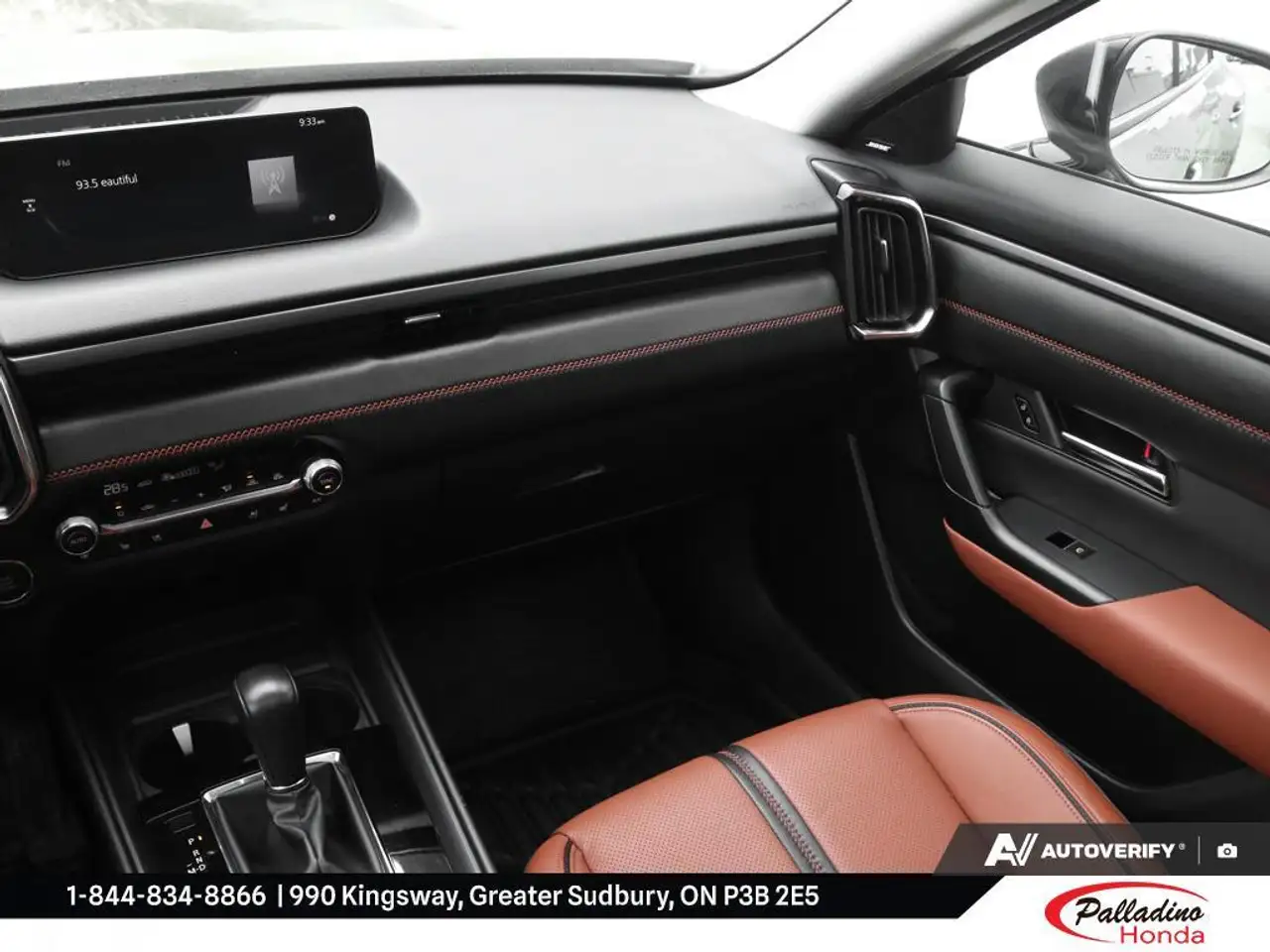 Mazda CX-50 снимка Mazda CX-50