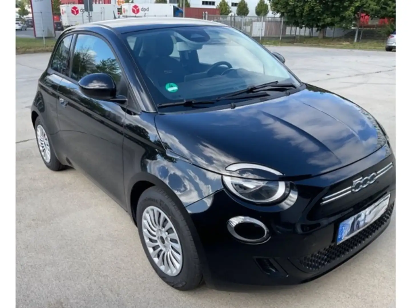 Fiat 500e Action MJ21 Komfort,-Radio,-Winterpaket Schwarz - 2