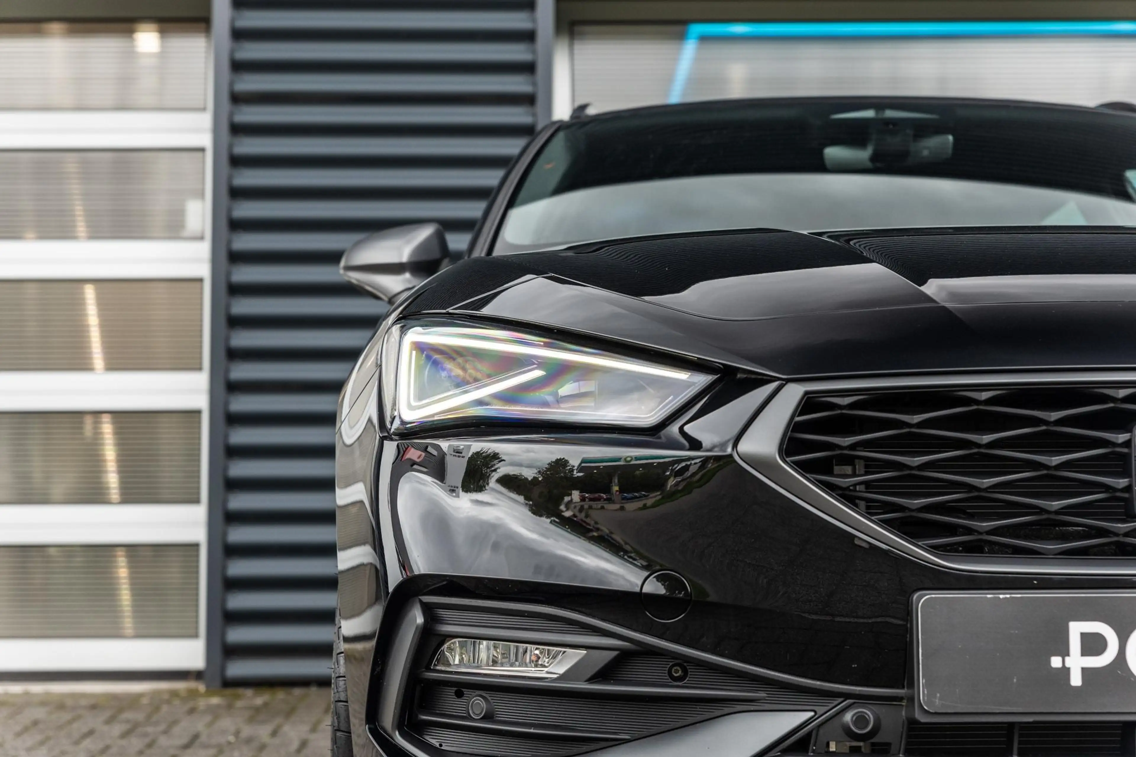SEAT Leon e-Hybrid Sportstourer 1.5 TSI 204pk FR Business | 18" Velge — photo 11