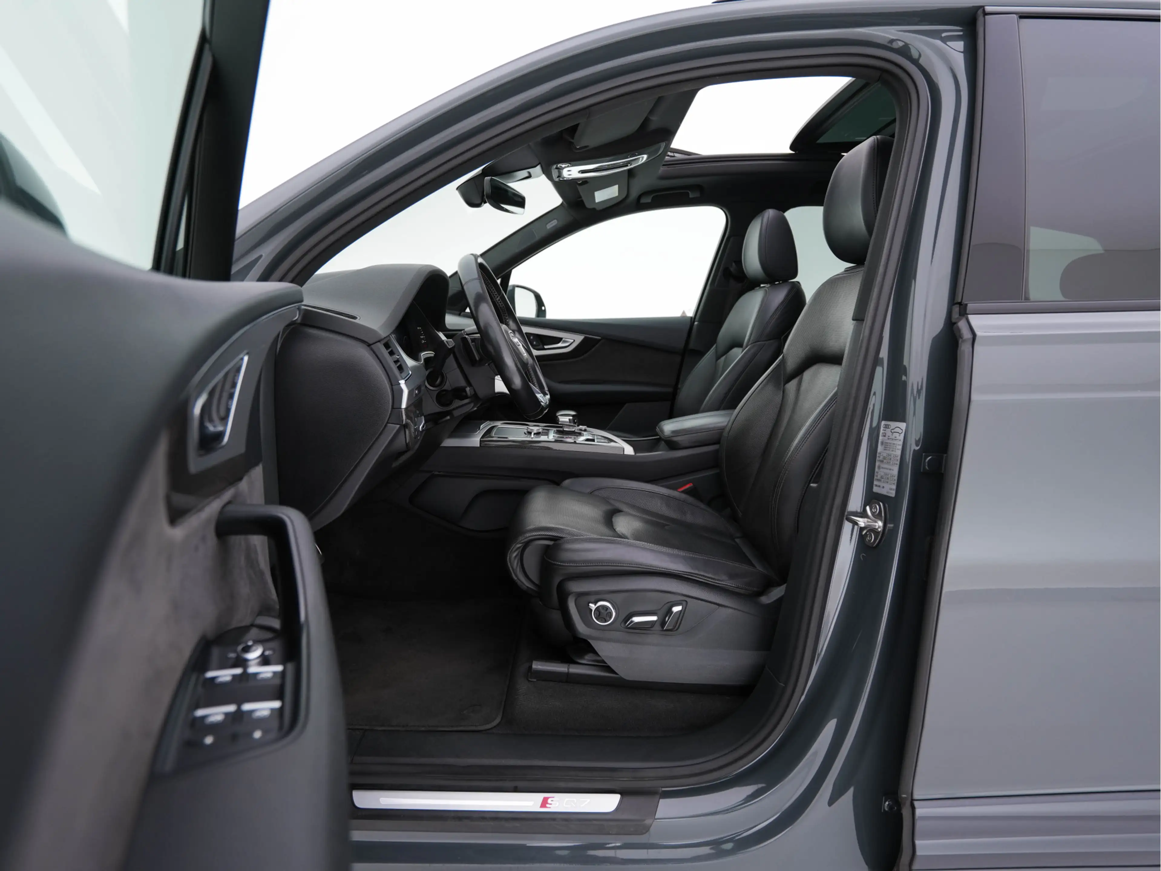 Audi SQ7 4.0 TDI Quattro Pro Line + Aut. *PANO | LEATHER | — photo 8