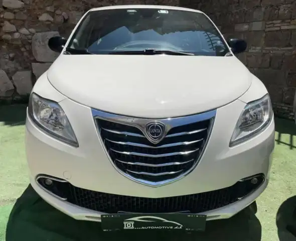 Lancia Ypsilon 0.9 t.air Gold  metano 80cv