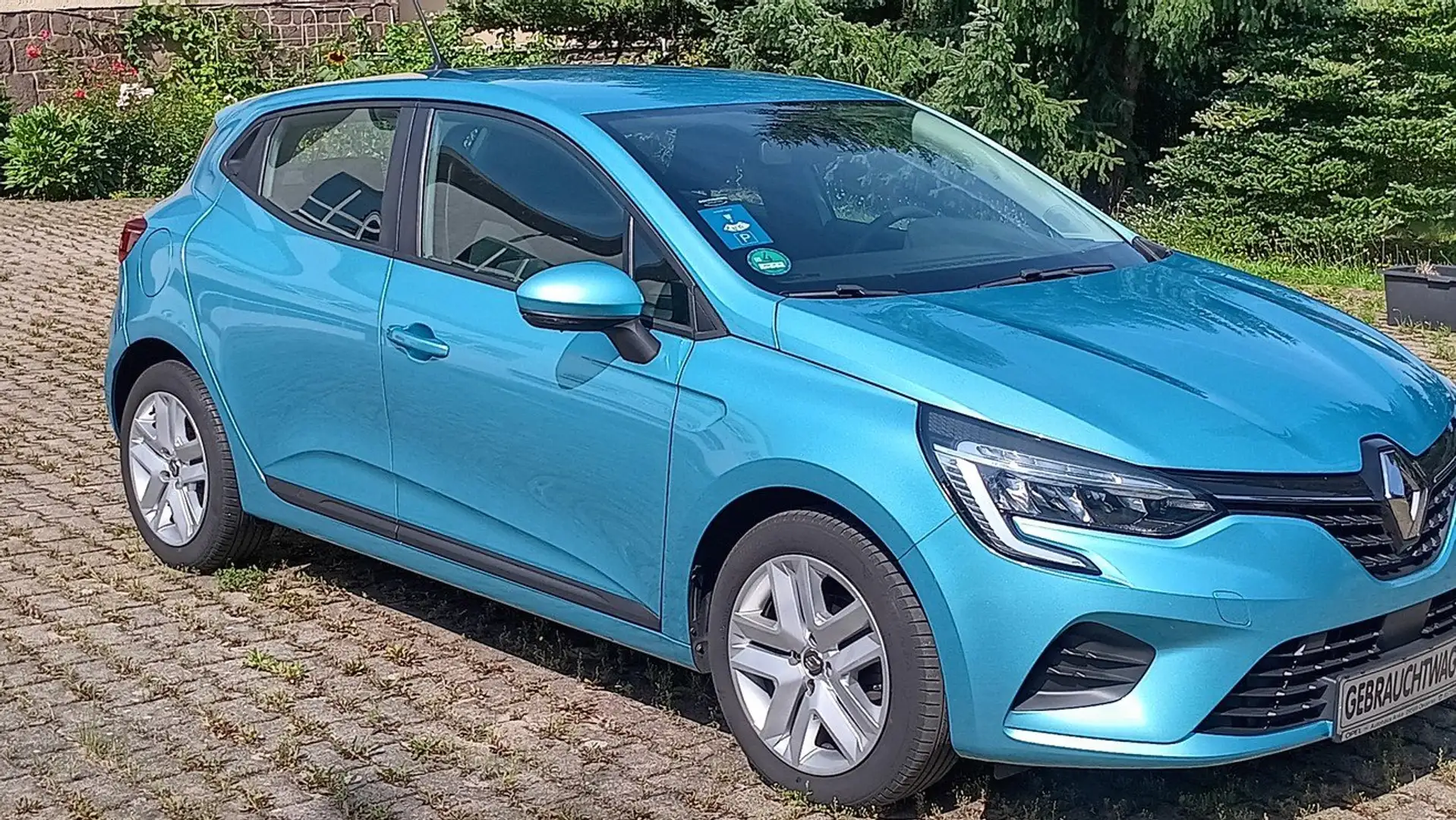 Renault Clio Zen Blau - 1